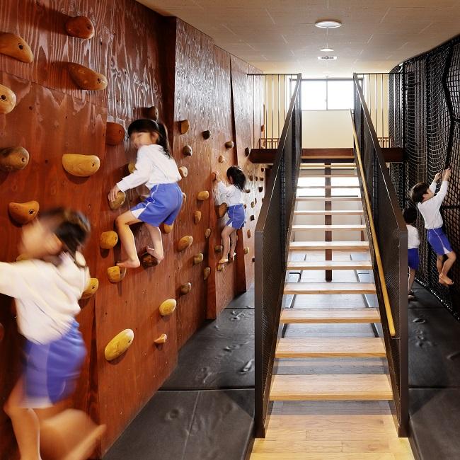KO Kindergarten_stairs_sb 1 2020_Ryuji Inoue.